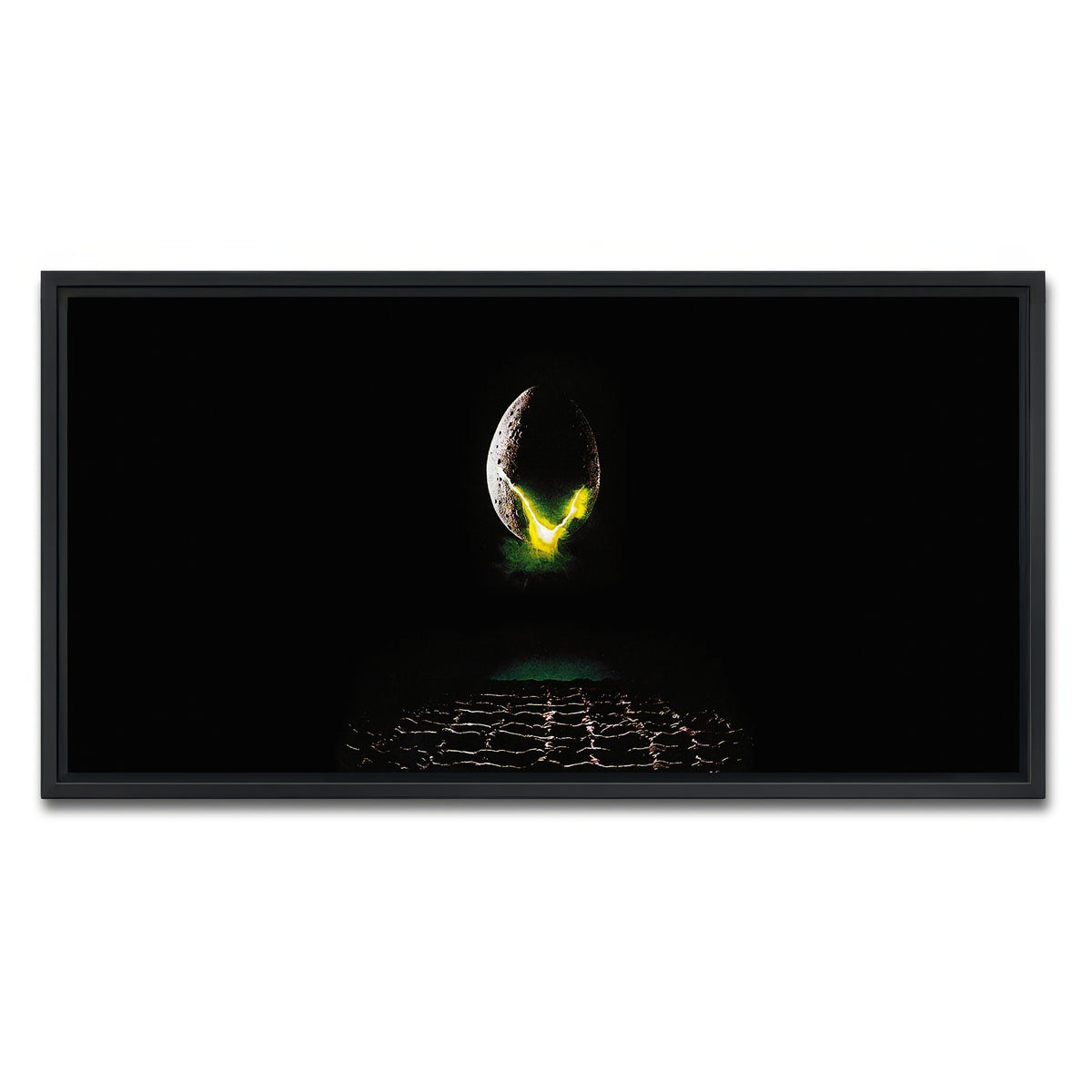 AUTO-MOCKUP WHITE | Alien | 1 Piece | Black Framed Canvas | group=2x1