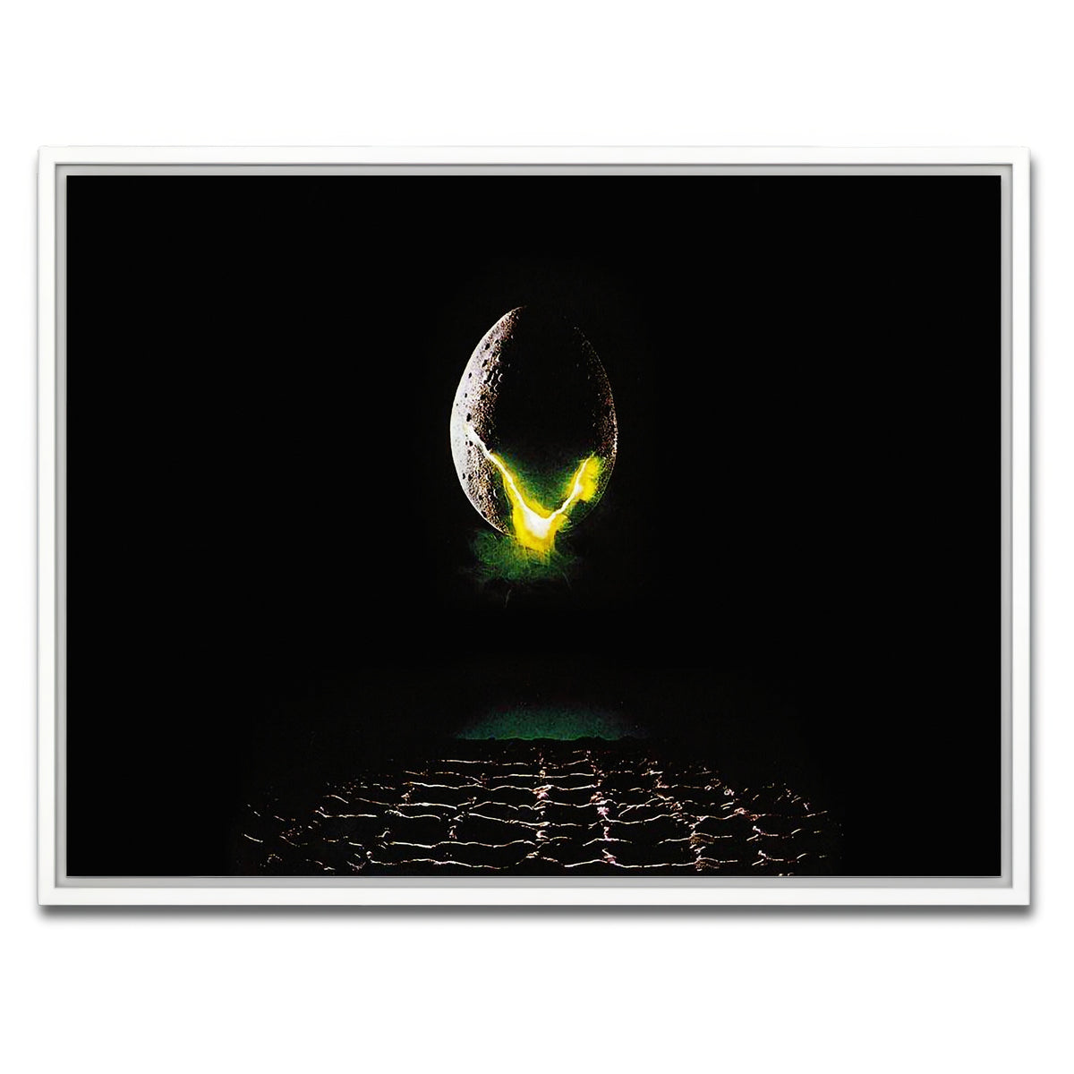 AUTO-MOCKUP WHITE | Alien | 1 Piece | White Framed Canvas | group=4x3