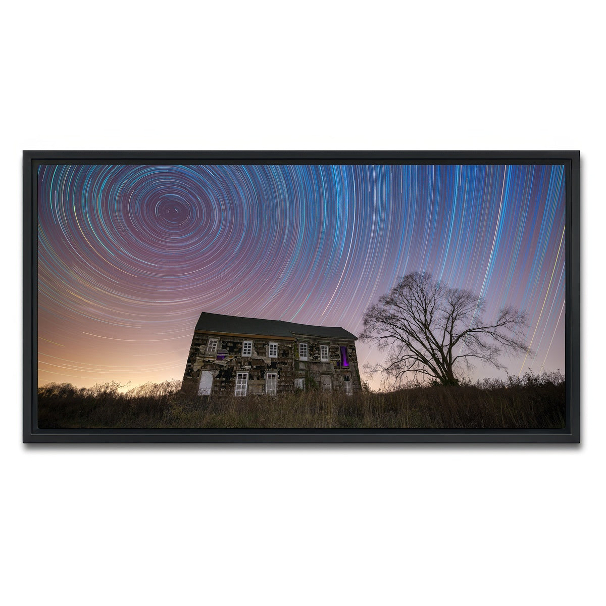 AUTO-MOCKUP WHITE | Forgotten Times | 1 Piece | Black Framed Canvas | group=2x1