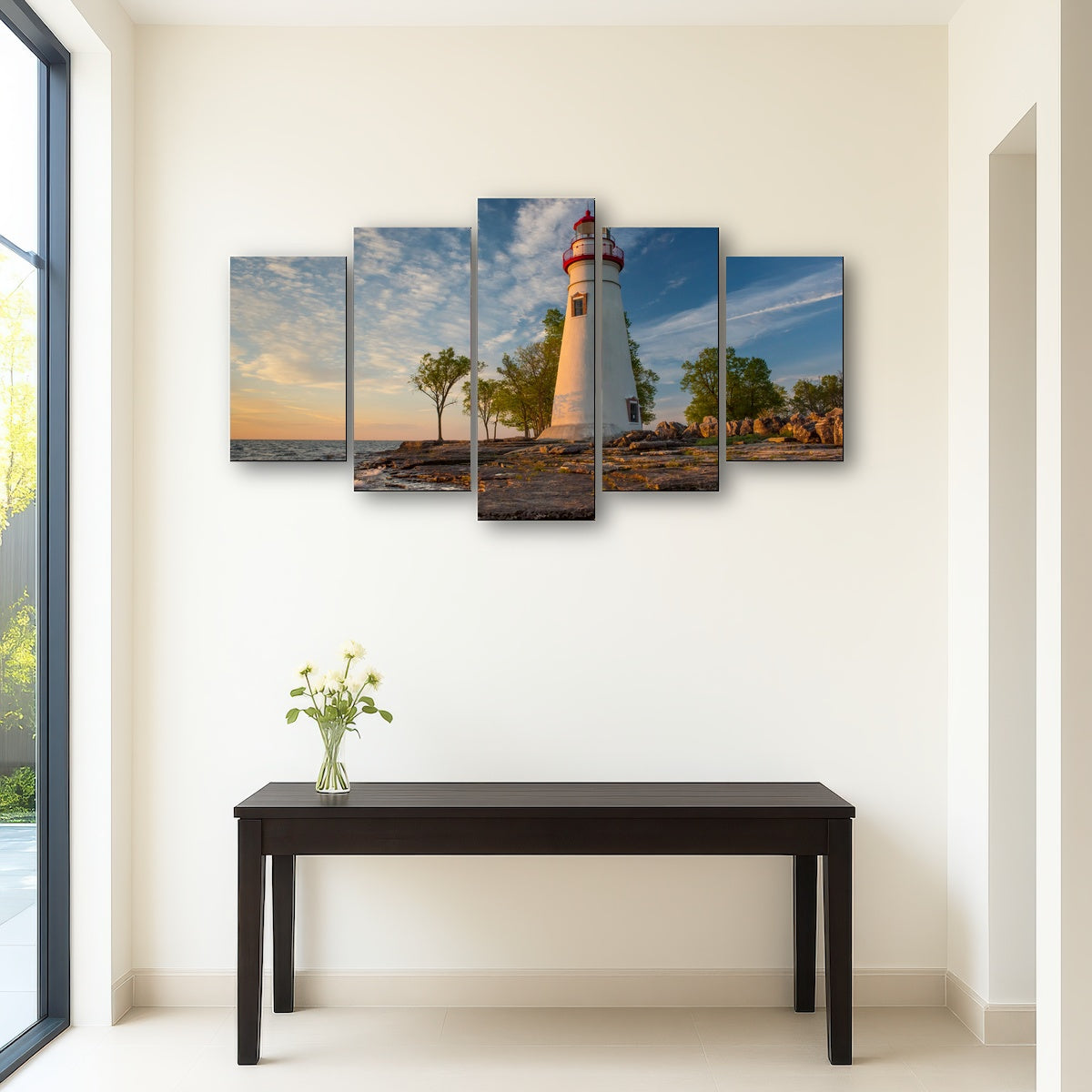 AUTO-MOCKUP ROOM | Marblehead Lighthouse