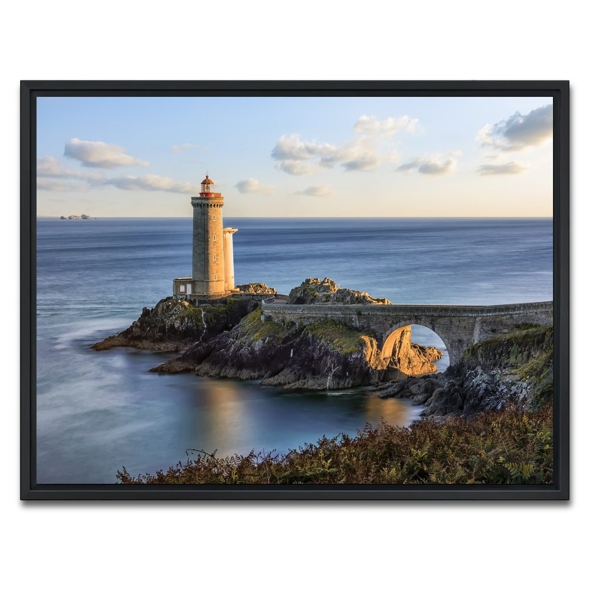 AUTO-MOCKUP WHITE | Petit Minou | 1 Piece | Black Framed Canvas | group=4x3