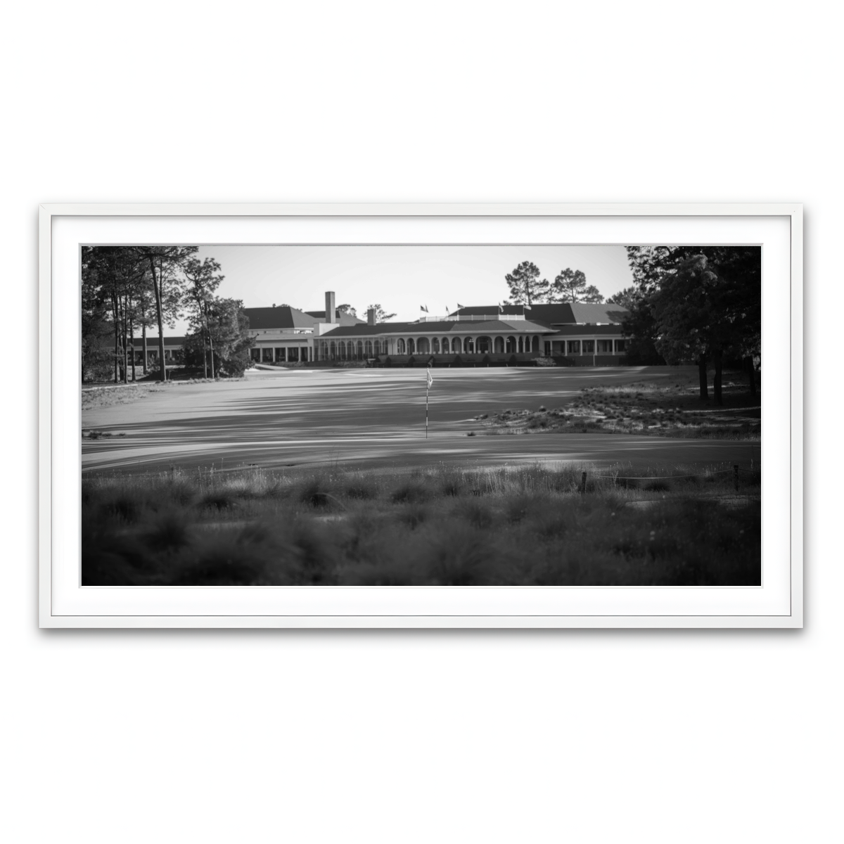 AUTO-MOCKUP WHITE | Pinehurst No. 2 Grayscale | 1 Piece | White Framed Print | group=2x1