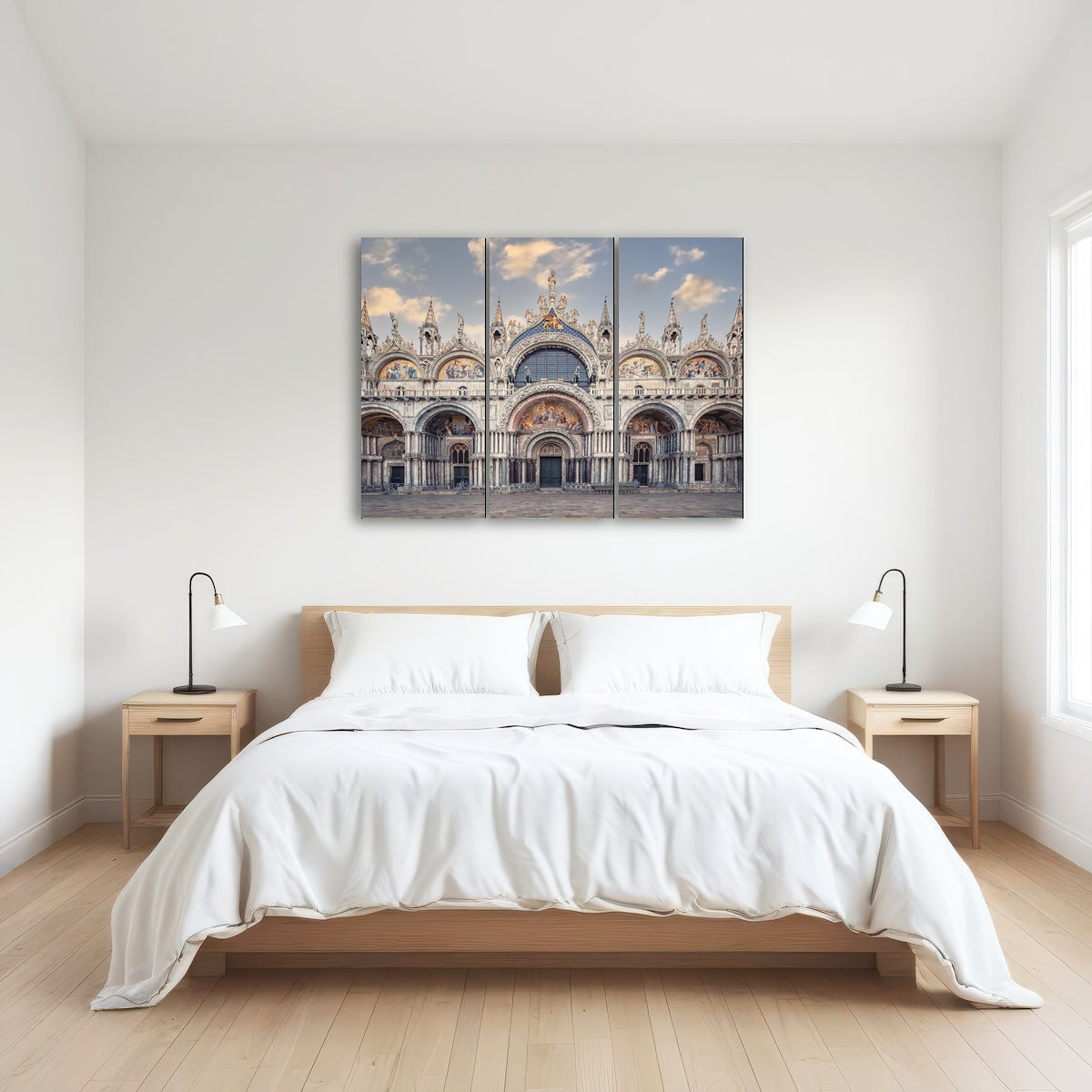AUTO-MOCKUP ROOM | St Marks Basilica