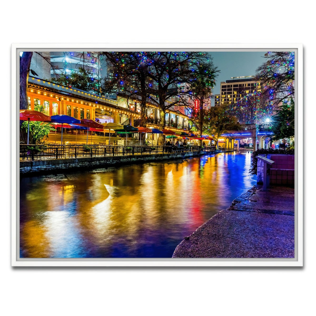 AUTO-MOCKUP WHITE | The Riverwalk | 1 Piece | White Framed Canvas | group=4x3