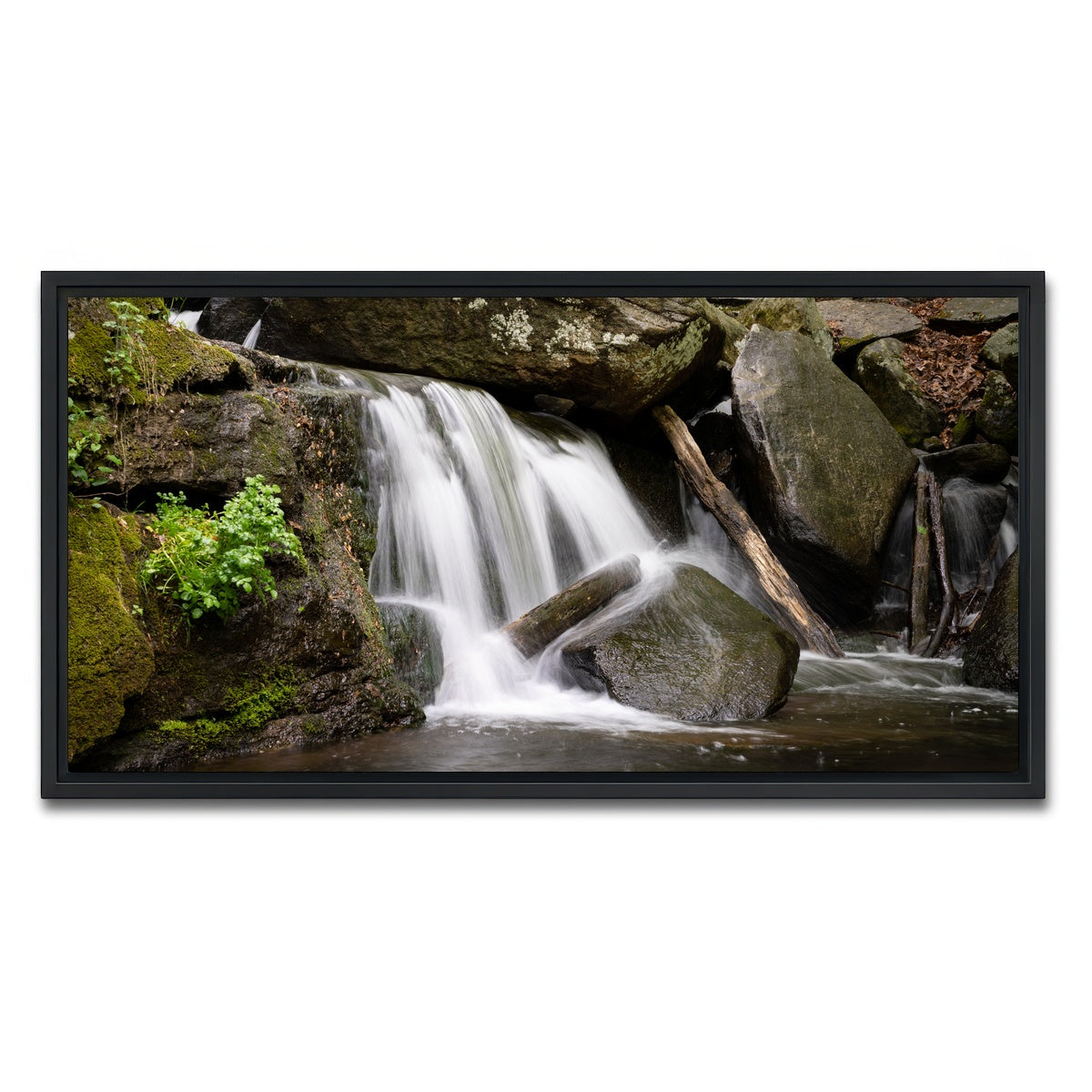 AUTO-MOCKUP WHITE | Waterfall Portrait | 1 Piece | Black Framed Canvas | group=2x1