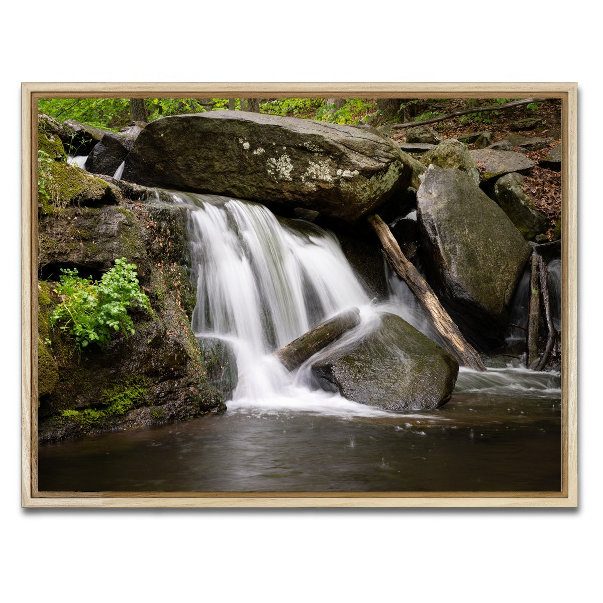 AUTO-MOCKUP WHITE | Waterfall Portrait | 1 Piece | Natural Framed Canvas | group=4x3