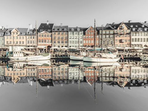 COPENHAGEN VINTAGE Nyhavn in the morning Wall Art