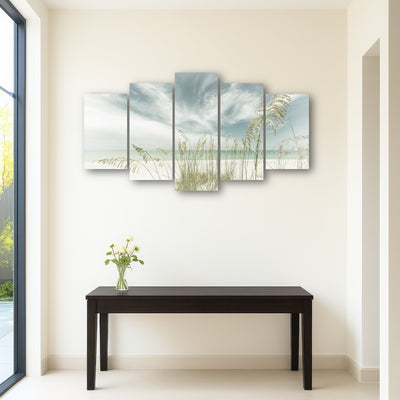 AUTO-MOCKUP ROOM | Faded calmness on the beach