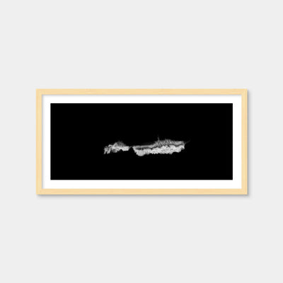 AUTO-MOCKUP WHITE | Hold | 1 Piece | Natural Framed Print | group=2x1