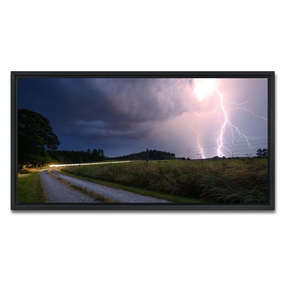 AUTO-MOCKUP WHITE | Purple Strike | 1 Piece | Black Framed Canvas | group=2x1