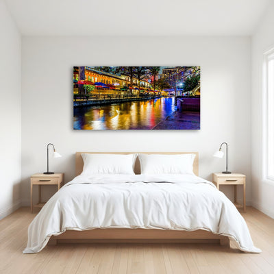 AUTO-MOCKUP ROOM | The Riverwalk