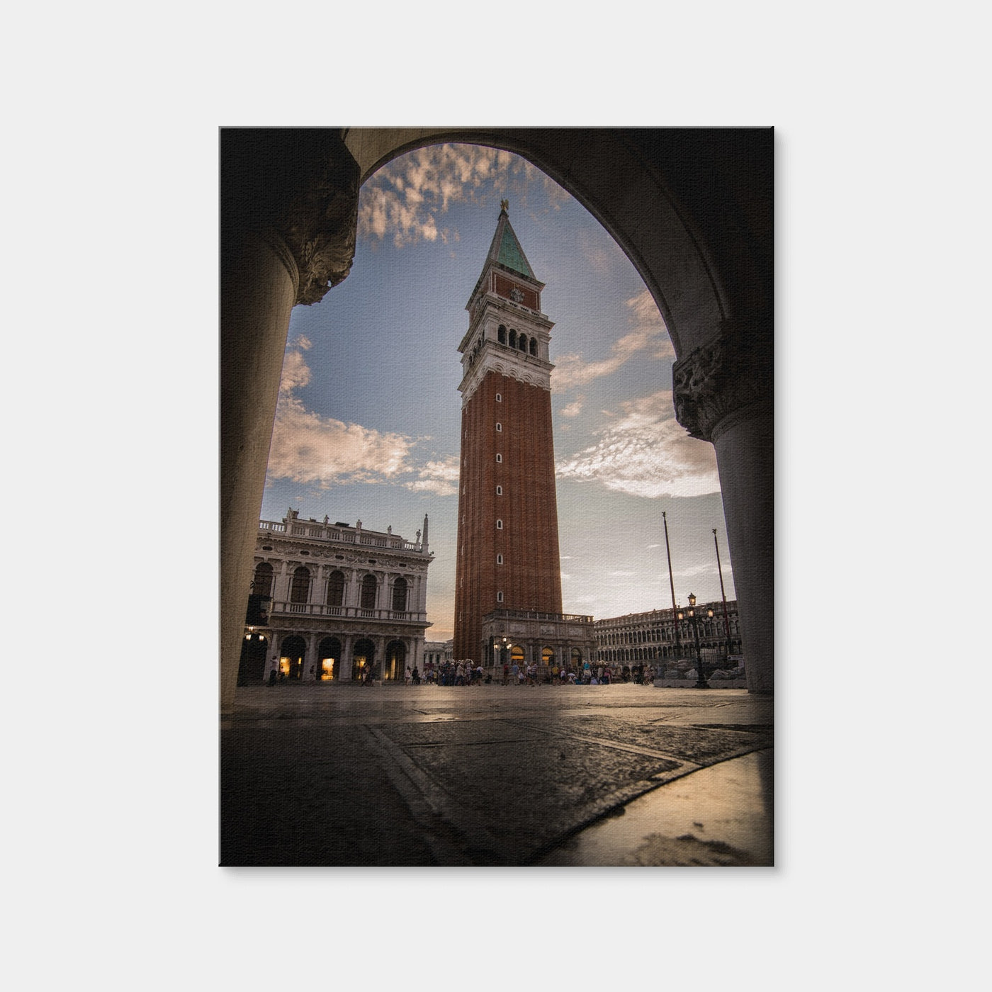 AUTO-MOCKUP WHITE | Venezia Tower | 1 Piece | Gallery Wrap | group=3x4