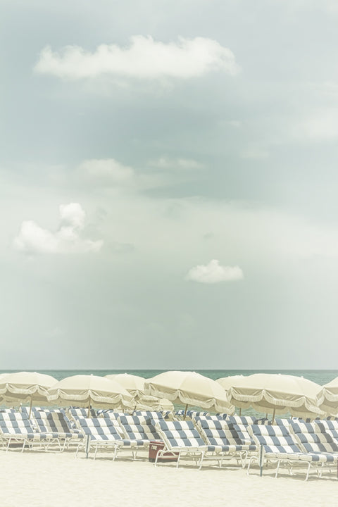 Vintage beach scene Wall Art